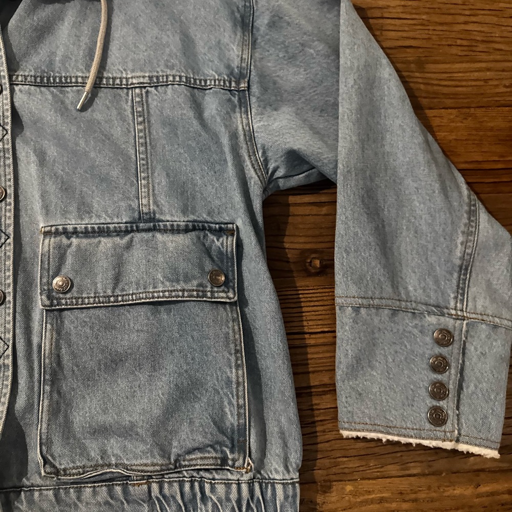 Free People Blue Denim Jacket with Cream Sherpa Collar - Picture 6 of 9